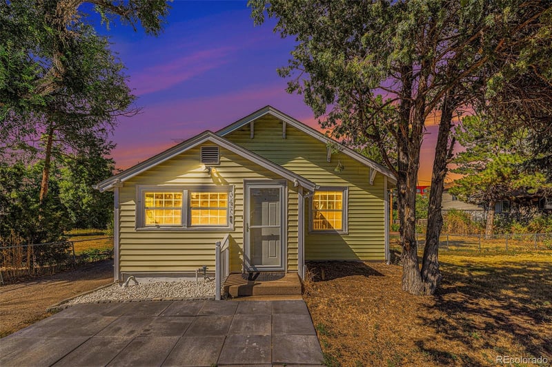347 W Rafferty Gardens Ave, Littleton, CO 80120