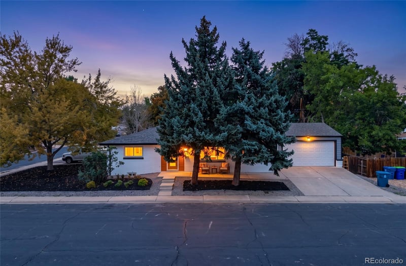 5557 W Mexico Ave, Lakewood, CO 80232