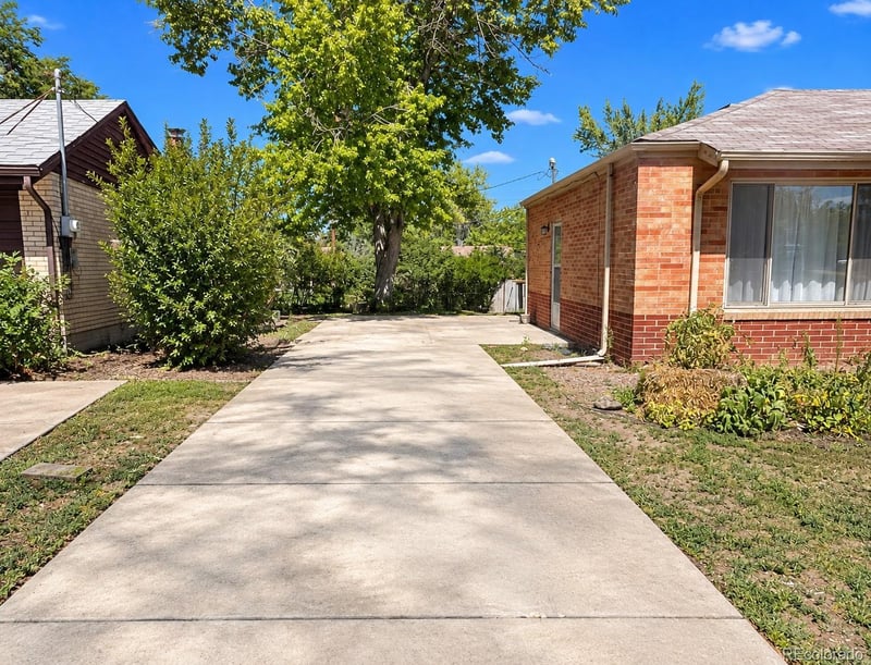 1420 S Winona Way, Denver, CO 80219