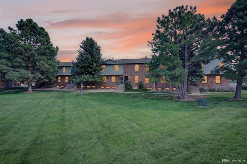 6489 S Dayton St, Englewood, CO 80111