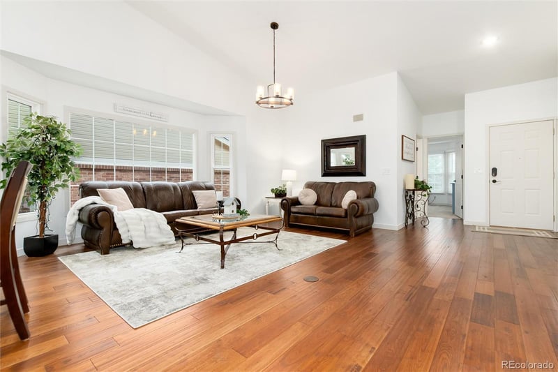 4945 Greenwich Ln, Highlands Ranch, CO 80130