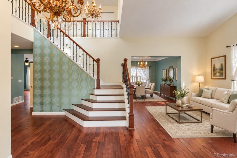 5704 S Genoa Ct, Aurora, CO 80015