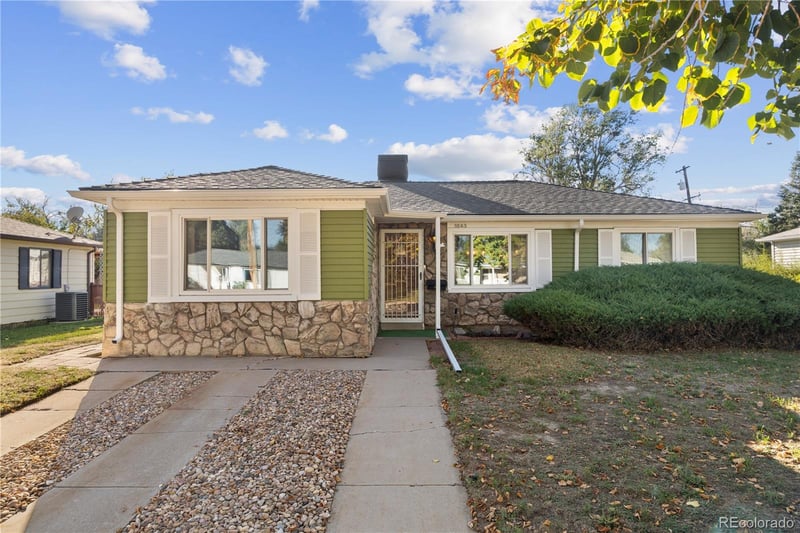 1043 Geneva St, Aurora, CO 80010