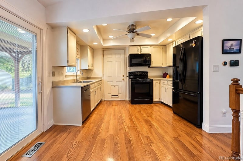 5852 S Nelson St, Littleton, CO 80127