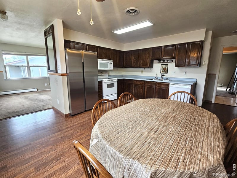 821 Park St, Sterling, CO 80751