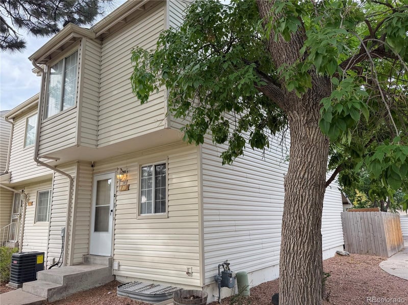 4126 S Mobile Cir #A, Aurora, CO 80013