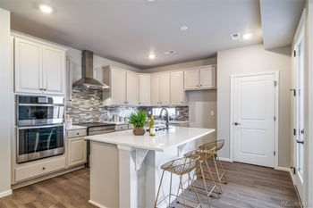 22123 E 49th Pl, Aurora, CO 80019