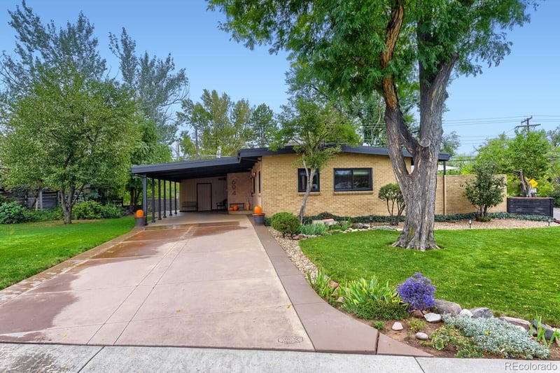 694 W Shepperd Ave, Littleton, CO 80120