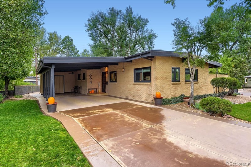 694 W Shepperd Ave, Littleton, CO 80120