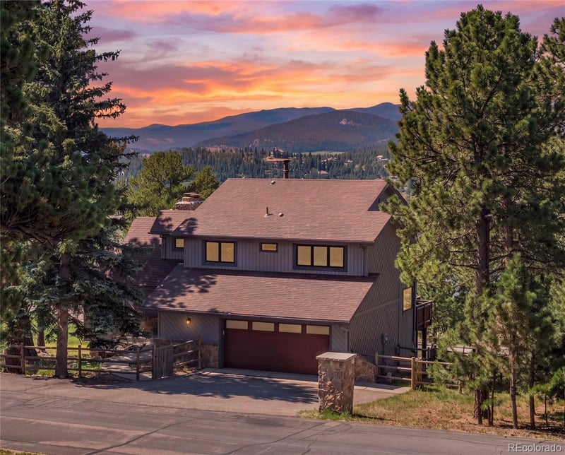 31378 Tamarisk Ln, Evergreen, CO 80439
