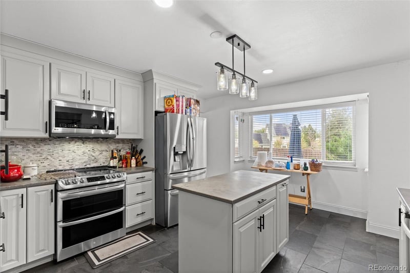 17797 E Belleview Pl, Centennial, CO 80015