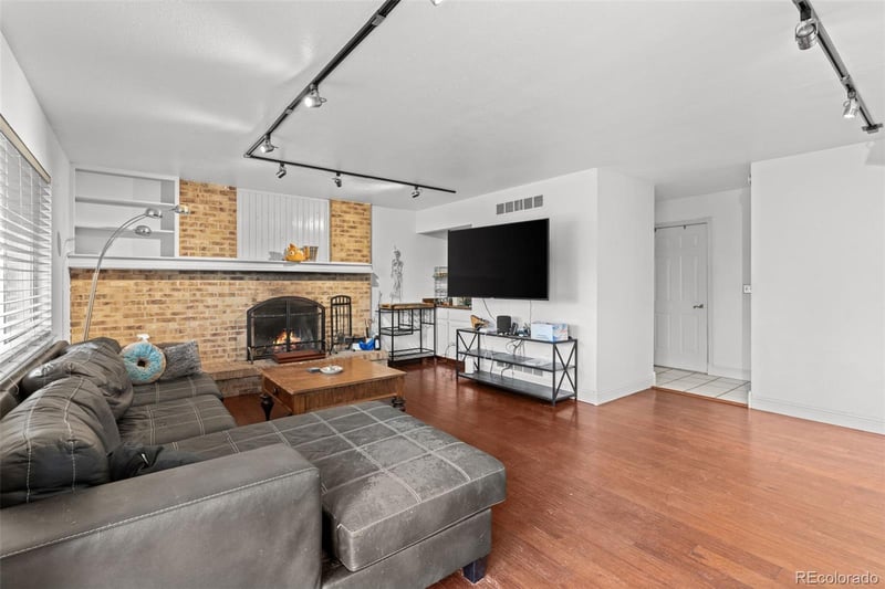 17797 E Belleview Pl, Centennial, CO 80015