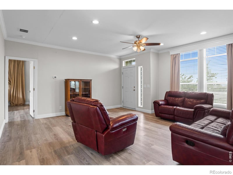 569 S Bonnie Ln, Watkins, CO 80137