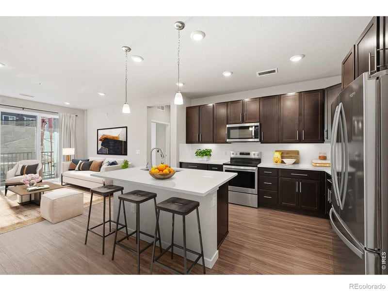 420 E Fremont Pl #206, Littleton, CO 80122