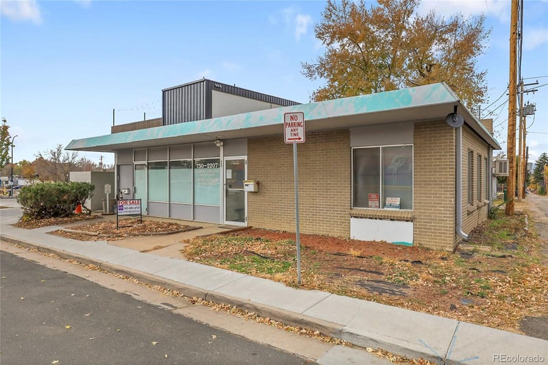 5687 S Foresthill St, Littleton, CO 80120