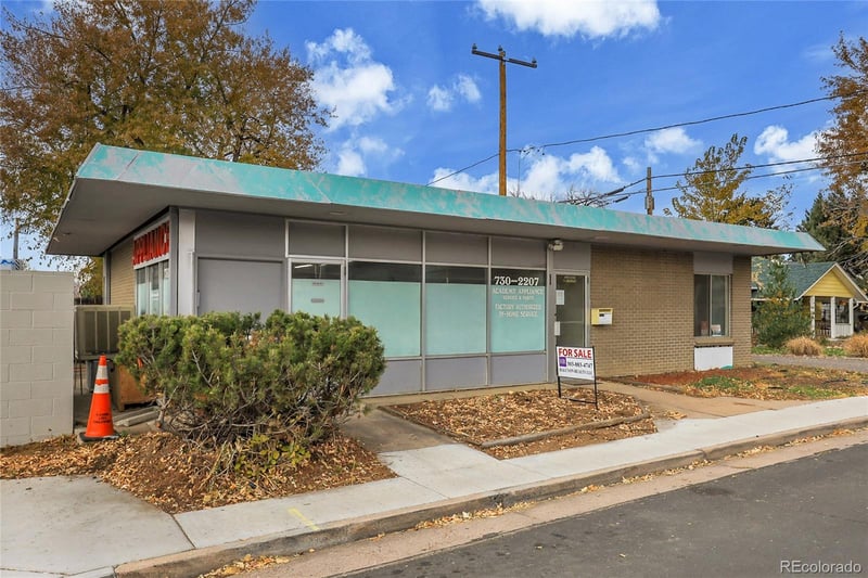 5687 S Foresthill St, Littleton, CO 80120