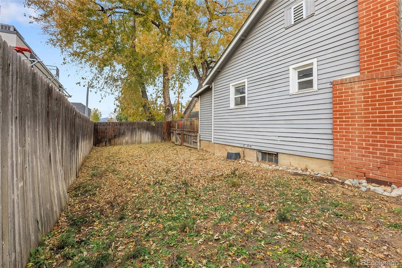 5687 S Foresthill St, Littleton, CO 80120