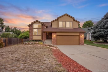 11982 W 70th Pl, Arvada, CO 80004