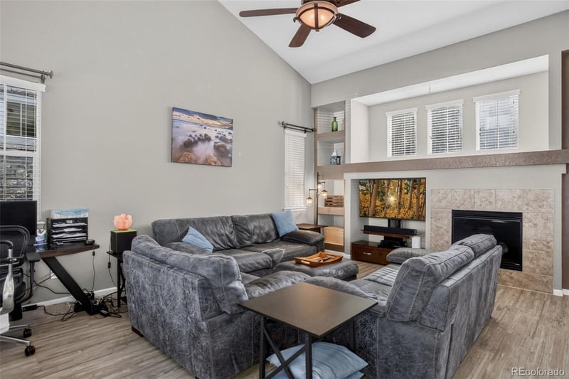 5575 S Buchanan St, Aurora, CO 80016