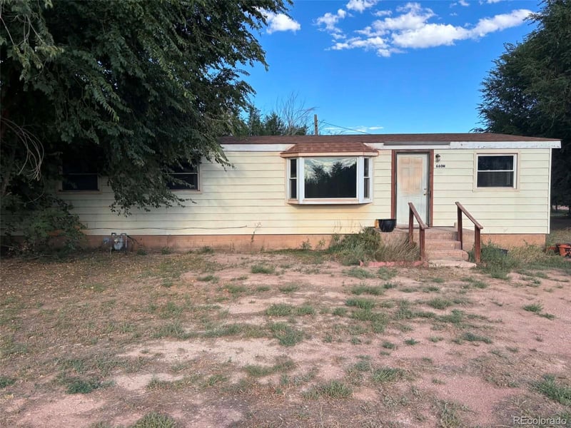 660 M St, Penrose, CO 81240