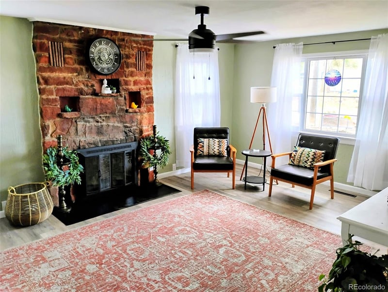 1117 E 6th St, La Junta, CO 81050
