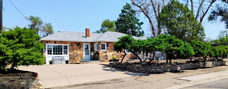 1117 E 6th St, La Junta, CO 81050