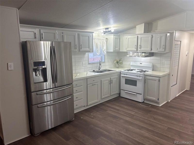 5102 E 96th Dr Lot 156, Denver, CO 80229