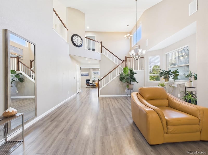 24339 E Kansas Cir, Aurora, CO 80018
