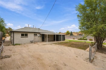 1590 Oak Pl, Thornton, CO 80229