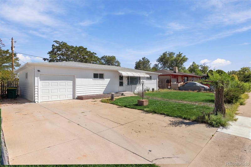 380 N 11th Ave, Brighton, CO 80601