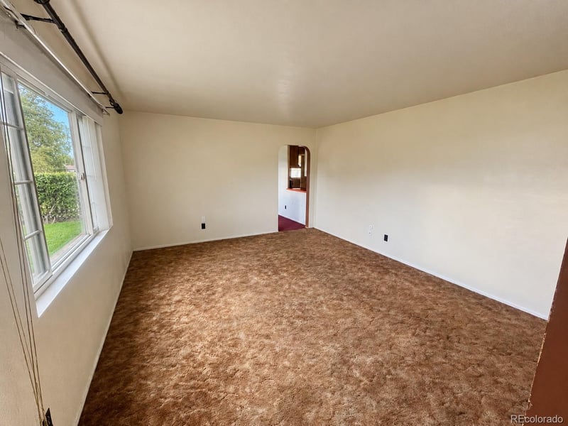 9211 Lillian Ln, Thornton, CO 80229