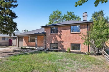 2261 Oakland St, Aurora, CO 80010