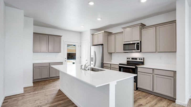 323 N Bersshine St, Watkins, CO 80137