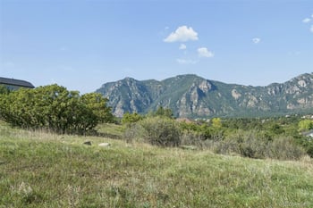 5024 Briscoglen Dr, Colorado Springs, CO 80906