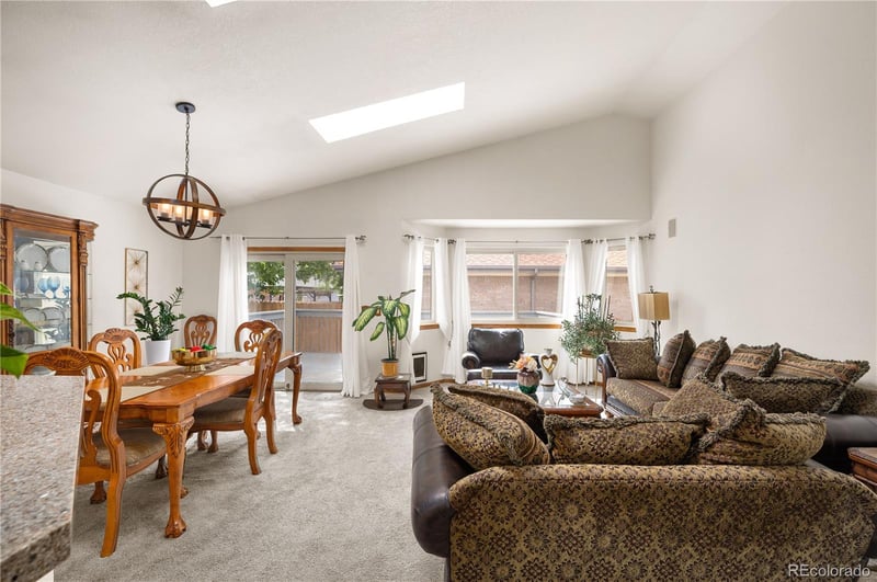740 Kittredge St, Aurora, CO 80011