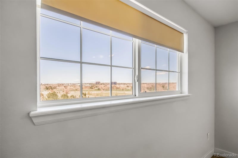 3890 S Dayton St #301, Aurora, CO 80014