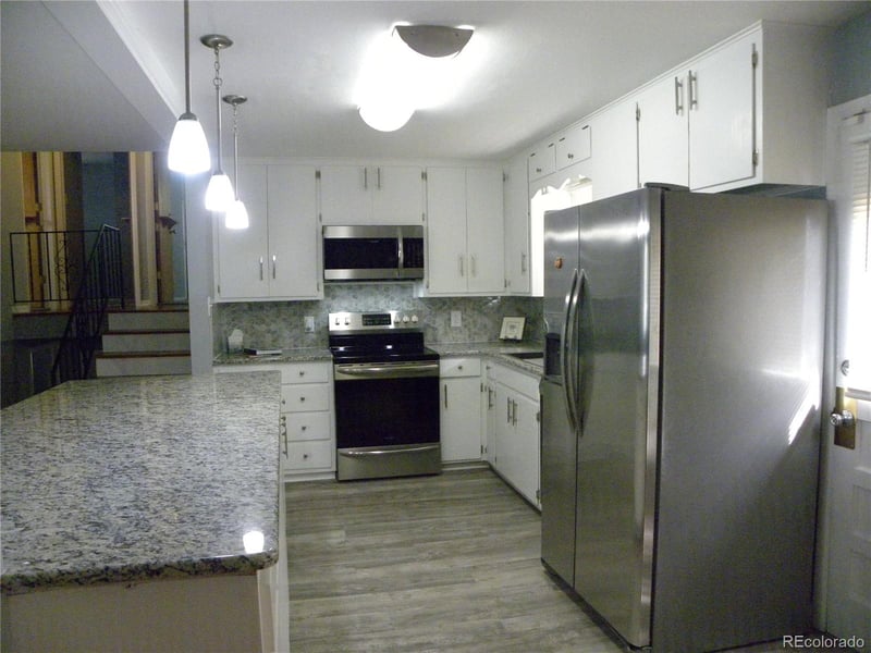 13204 E Parkview Dr, Aurora, CO 80011