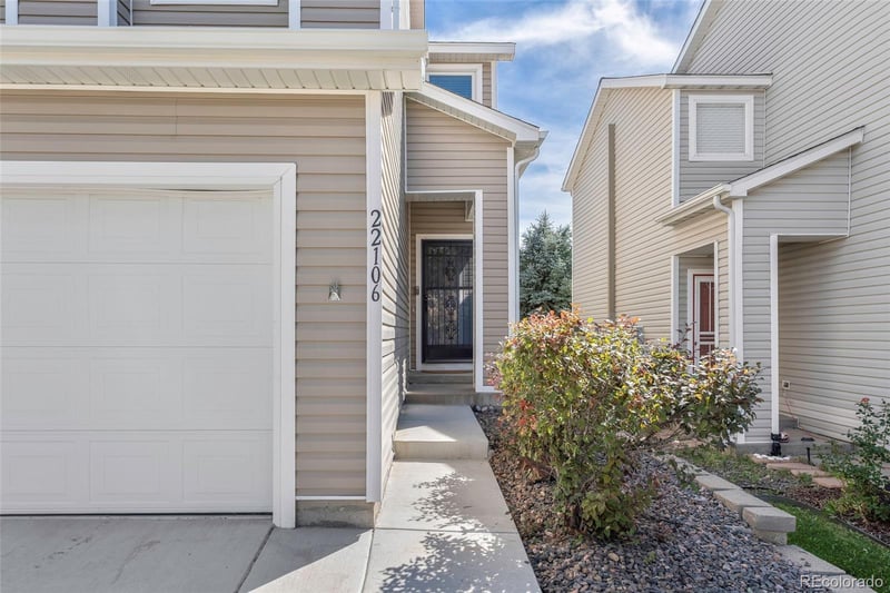 22106 E Berry Pl, Aurora, CO 80015