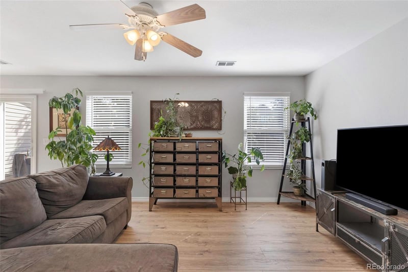 22106 E Berry Pl, Aurora, CO 80015
