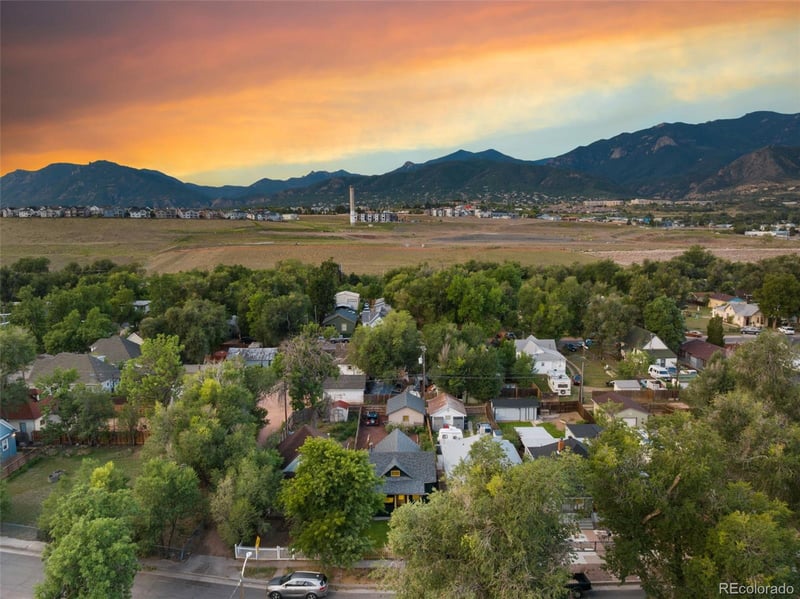 1617 W Cucharras St, Colorado Springs, CO 80904
