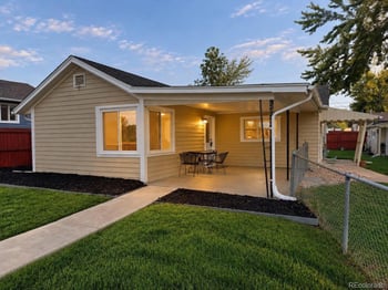 1040 S Kearney St, Denver, CO 80224
