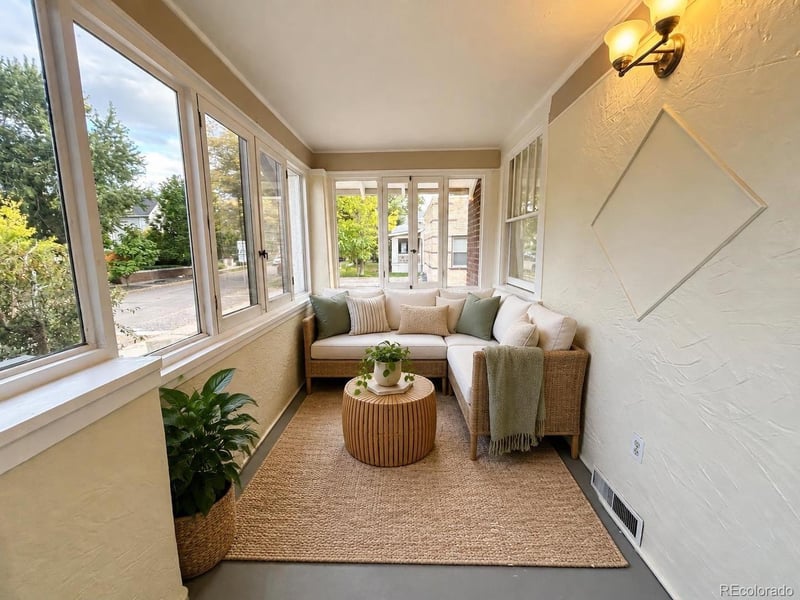 2101 S Emerson St, Denver, CO 80210