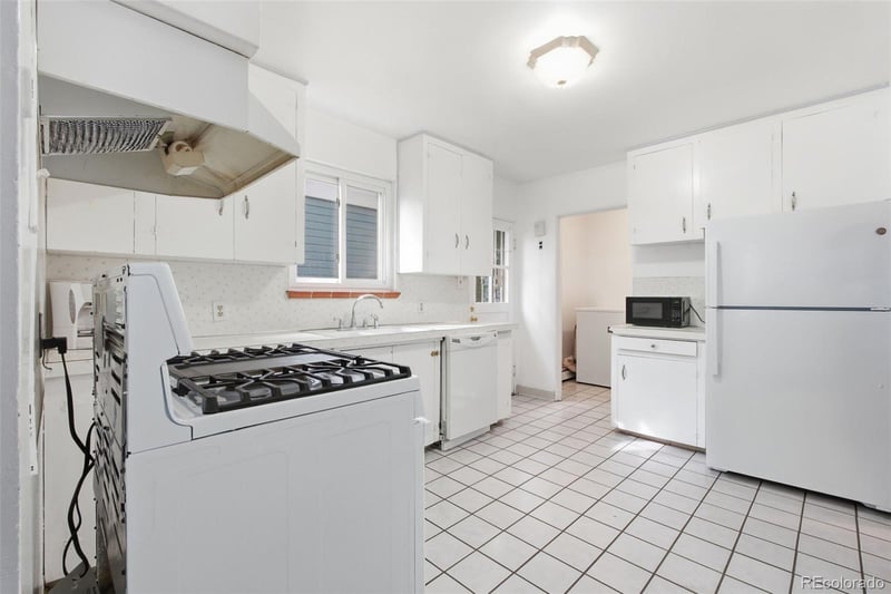 4433 Perry St, Denver, CO 80212