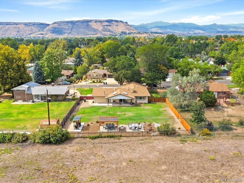 5340 Gladiola St, Arvada, CO 80002