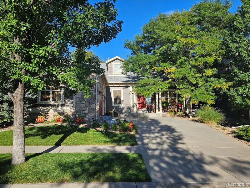 25265 E Park Crescent Dr, Aurora, CO 80016