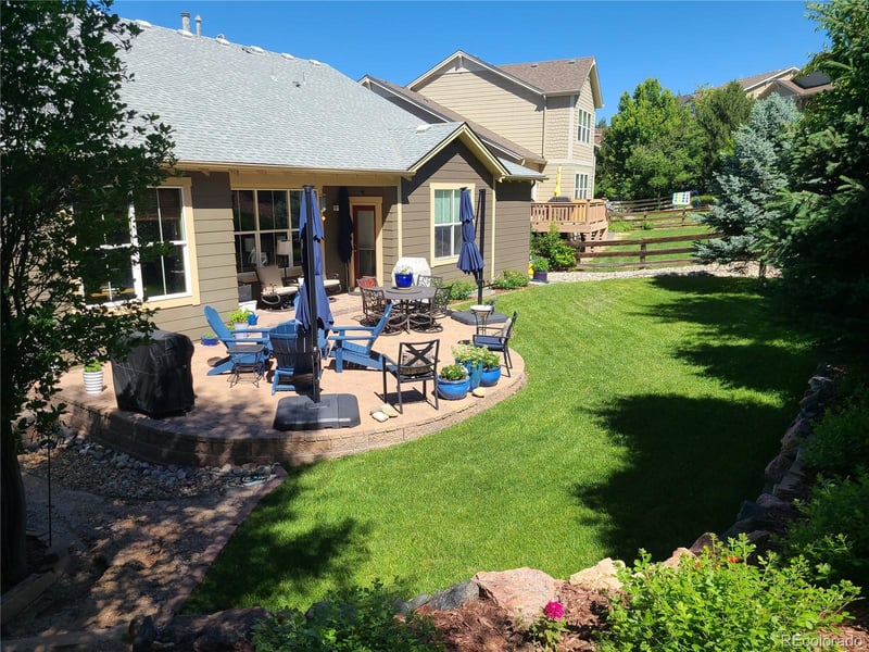25265 E Park Crescent Dr, Aurora, CO 80016