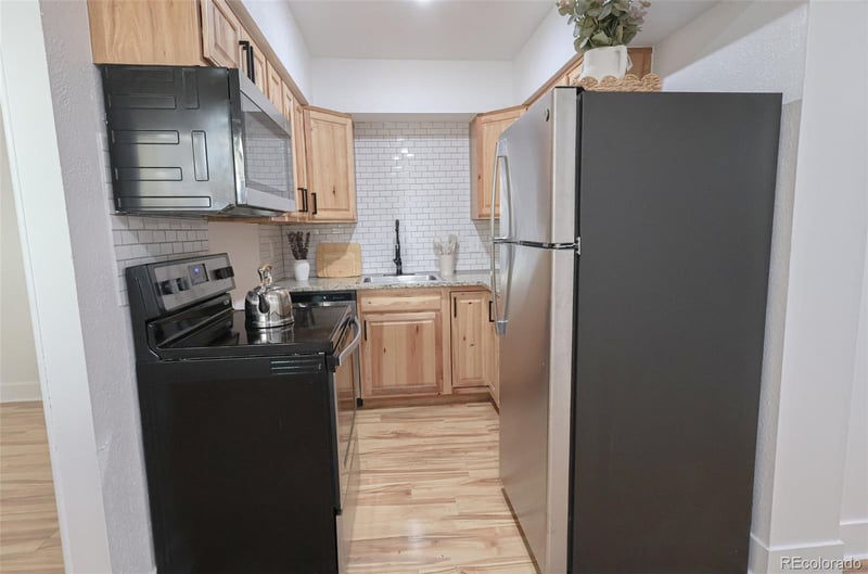 9380 W 49th Ave #107, Wheat Ridge, CO 80033