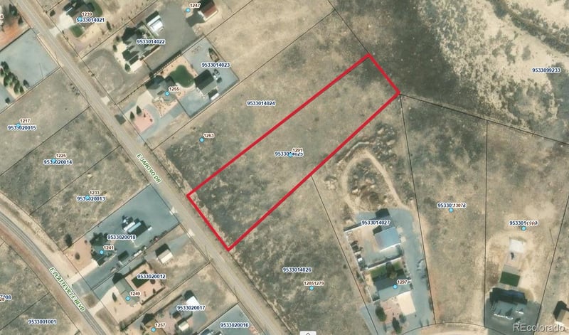 1271 E Jaroso Dr, Pueblo West, CO 81007