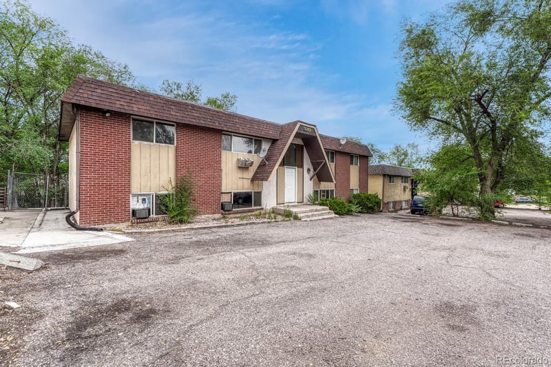 330 Vehr Dr, Colorado Springs, CO 80916