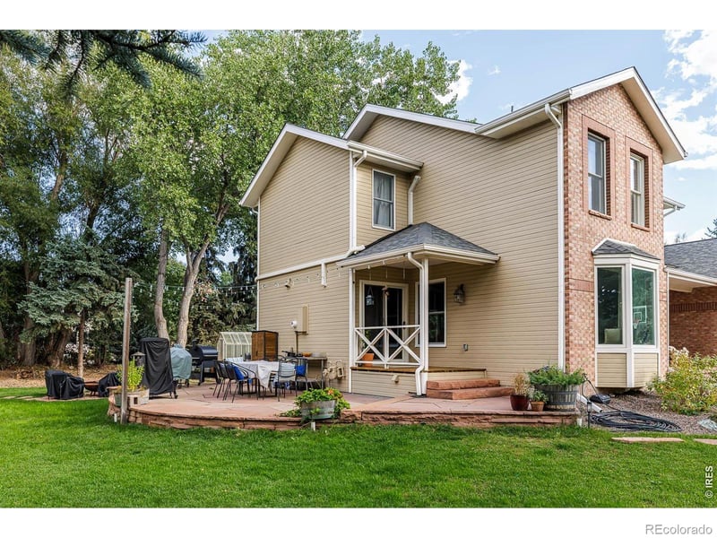 7330 Meadow Ln, Niwot, CO 80503